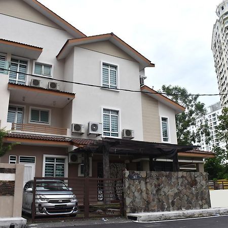 Villa 67 First Island Bukit Jambul Esterno foto