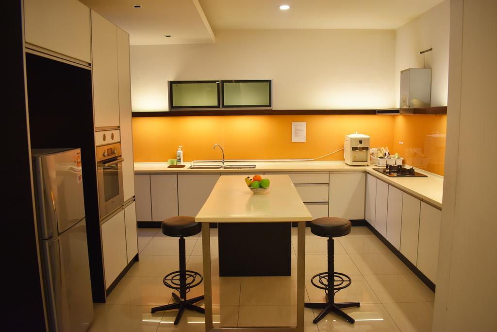 Villa 67 First Island Bukit Jambul Esterno foto