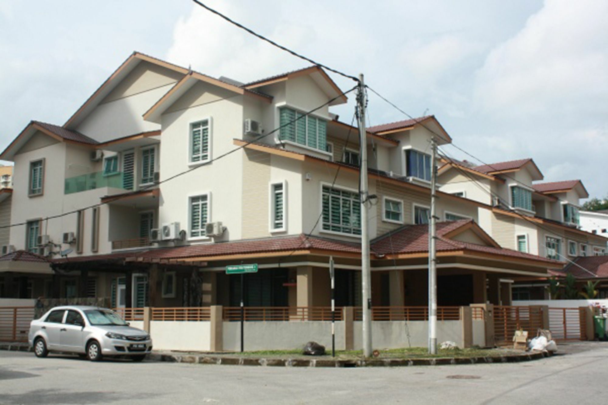 Villa 67 First Island Bukit Jambul Esterno foto